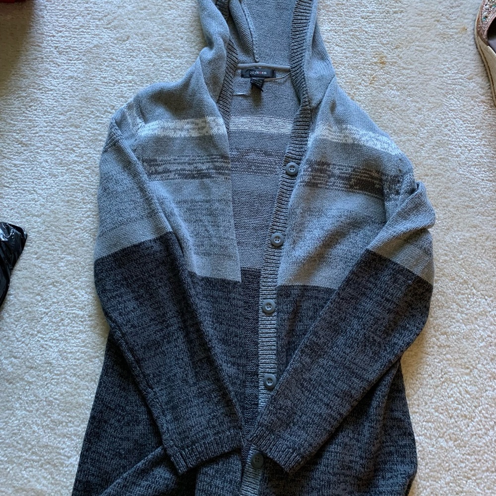Women’s gray tones cardigan